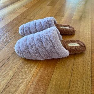 NWOT Madewell Fuzzy Slippers